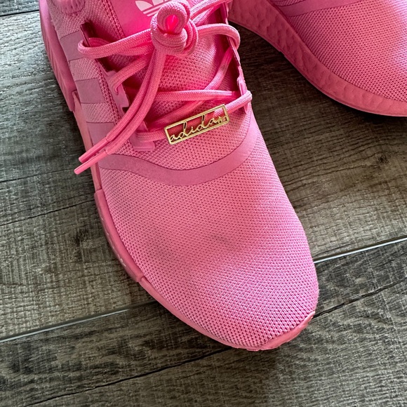 Adidas pink shoes-size 9 women’s/7 kids - Picture 2 of 6
